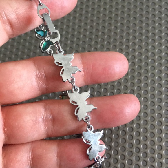 🖤New Abalone shell butterfly 🦋 charms 8.25” bracelet - Picture 8 of 11